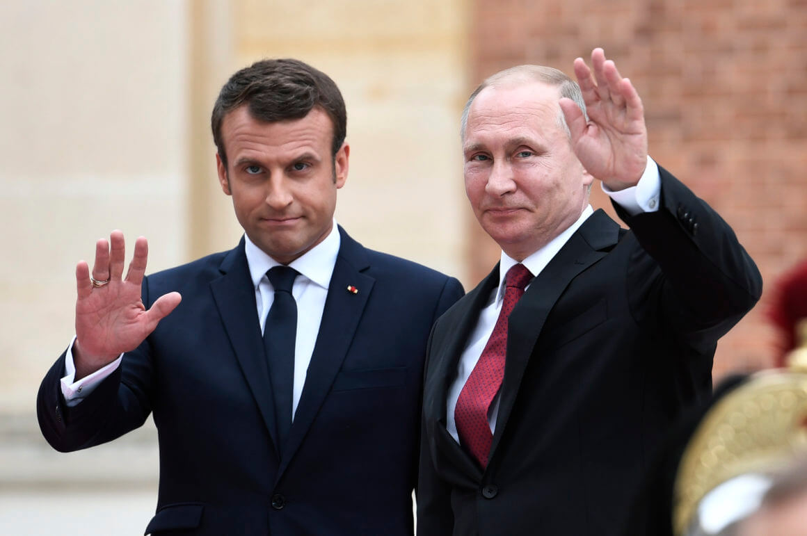 Putin Tells Macron: Ukraine’s Disregard for Minsk Protocol Fuelling Border Crisis