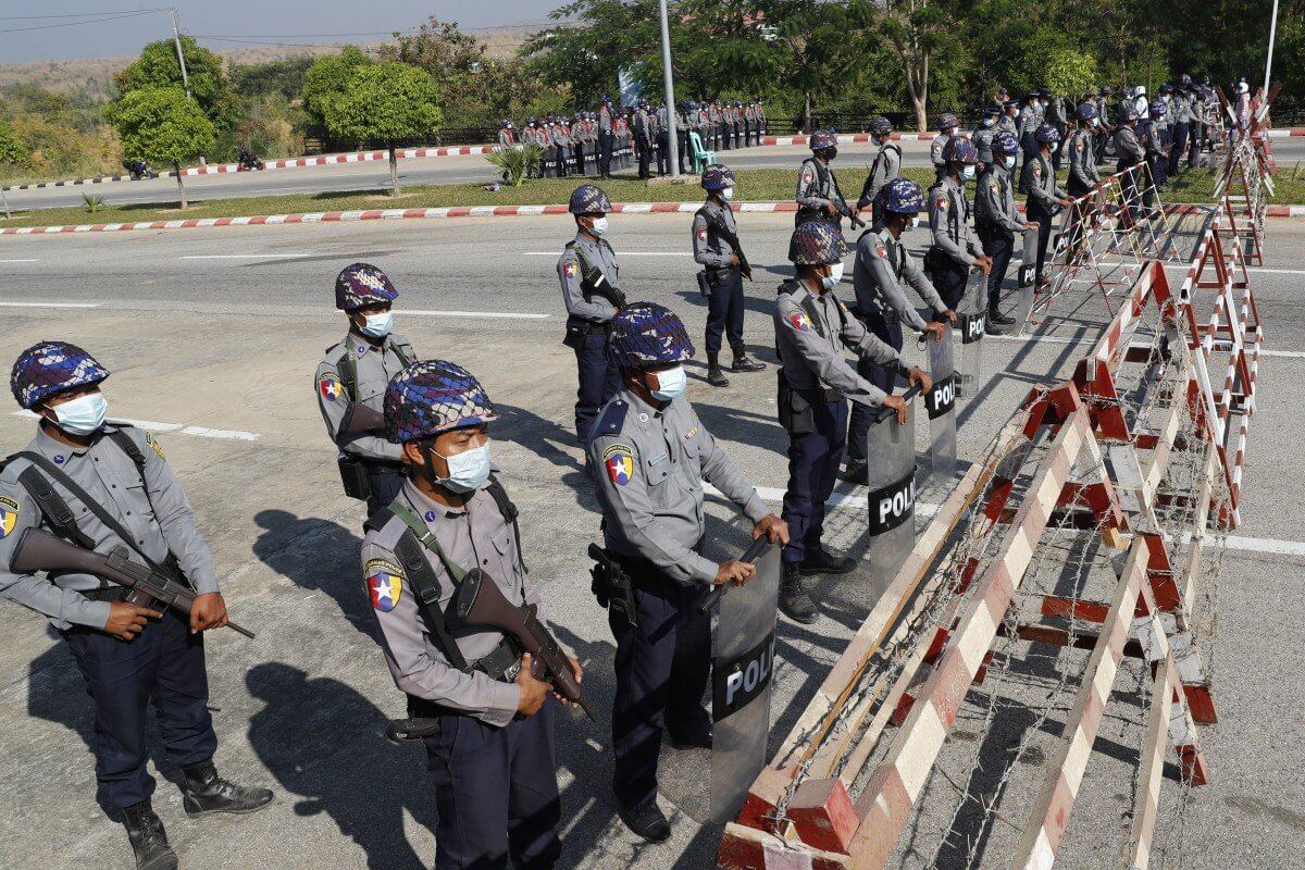 Myanmar State Counsellor Aung San Suu Kyi, President Win Myint Detained in Military Coup