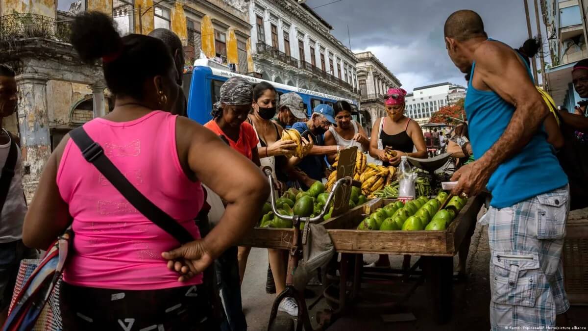 Cuba Permits ‘Limited’ Foreign Investment to Tackle Severe Shortages