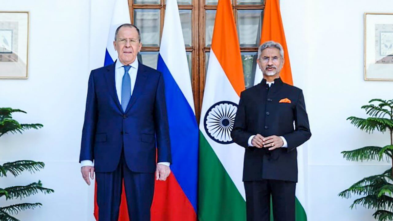 Lavrov Touts India as Mediator in Russia-Ukraine War During New Delhi Visit