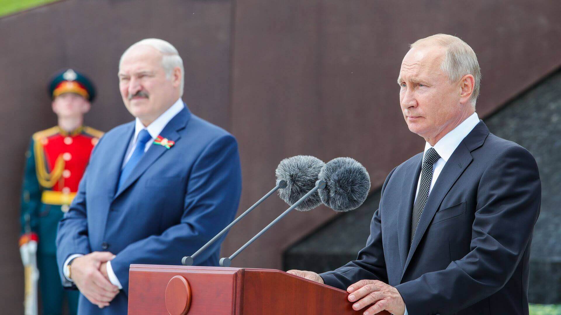 Russia, Belarus to Begin Joint Military Drills As Ukraine Crisis Intensifies