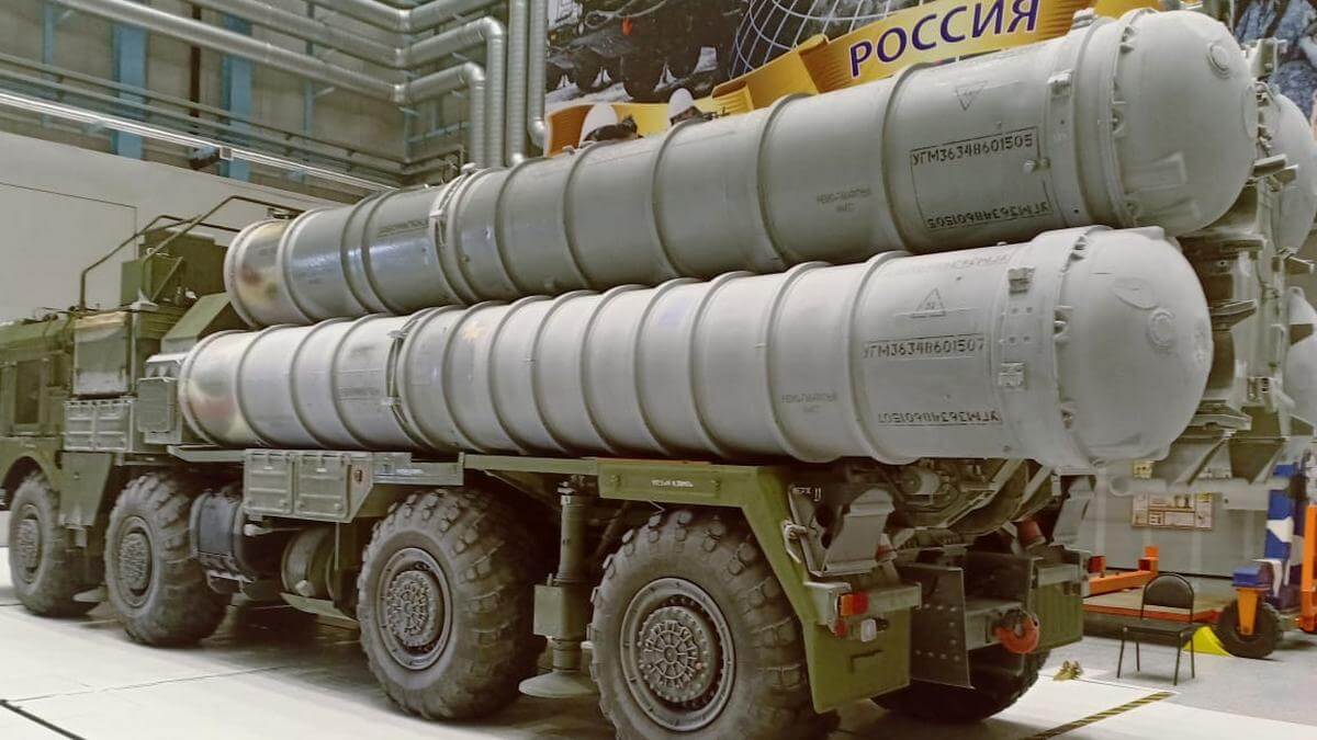 Russia Begins Delivery of S-400 Air Defence Systems to India Amid Threat of US Sanctions