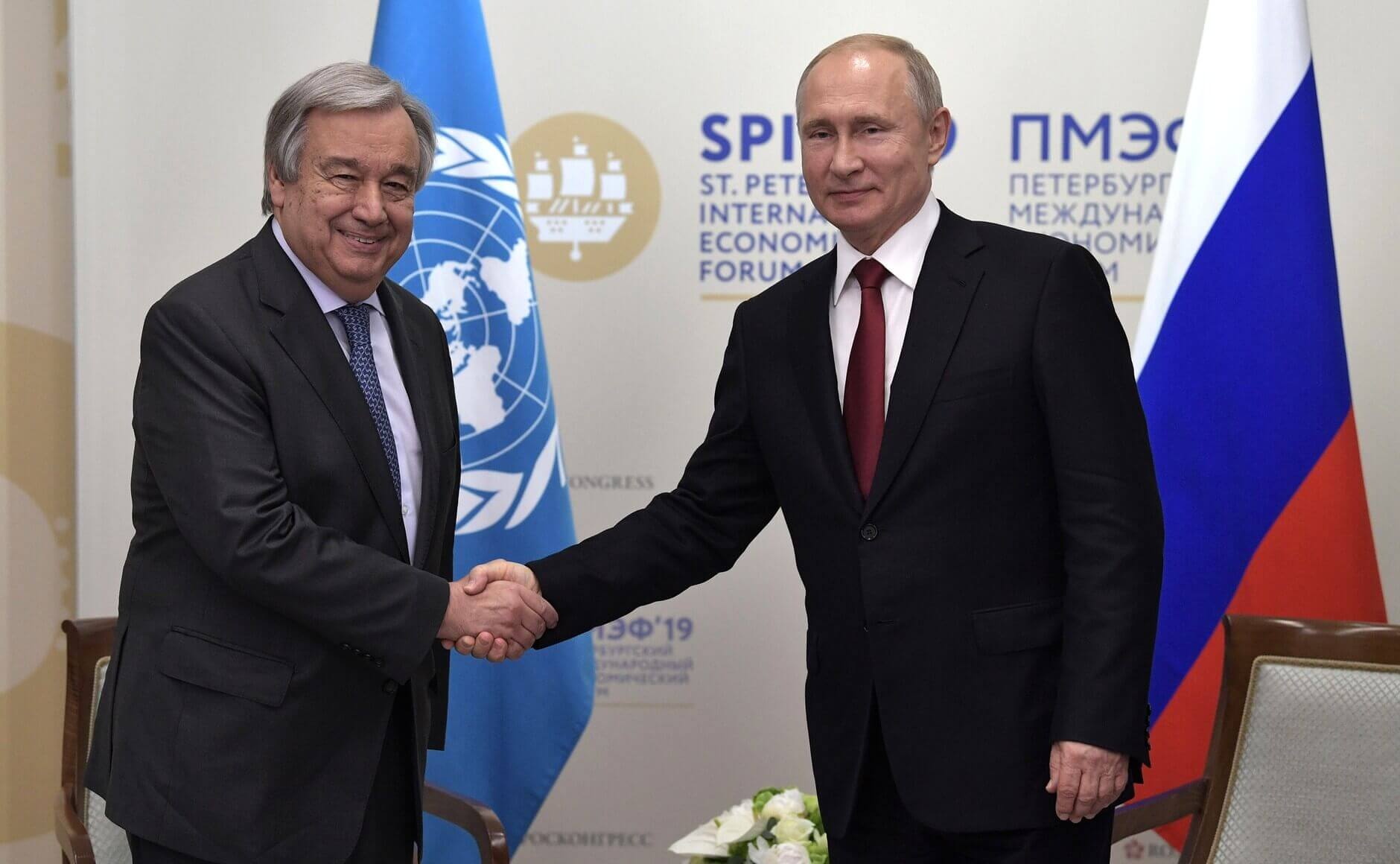 Putin Agrees to Establish Evacuation Corridor in Mariupol After Meeting With UN Chief