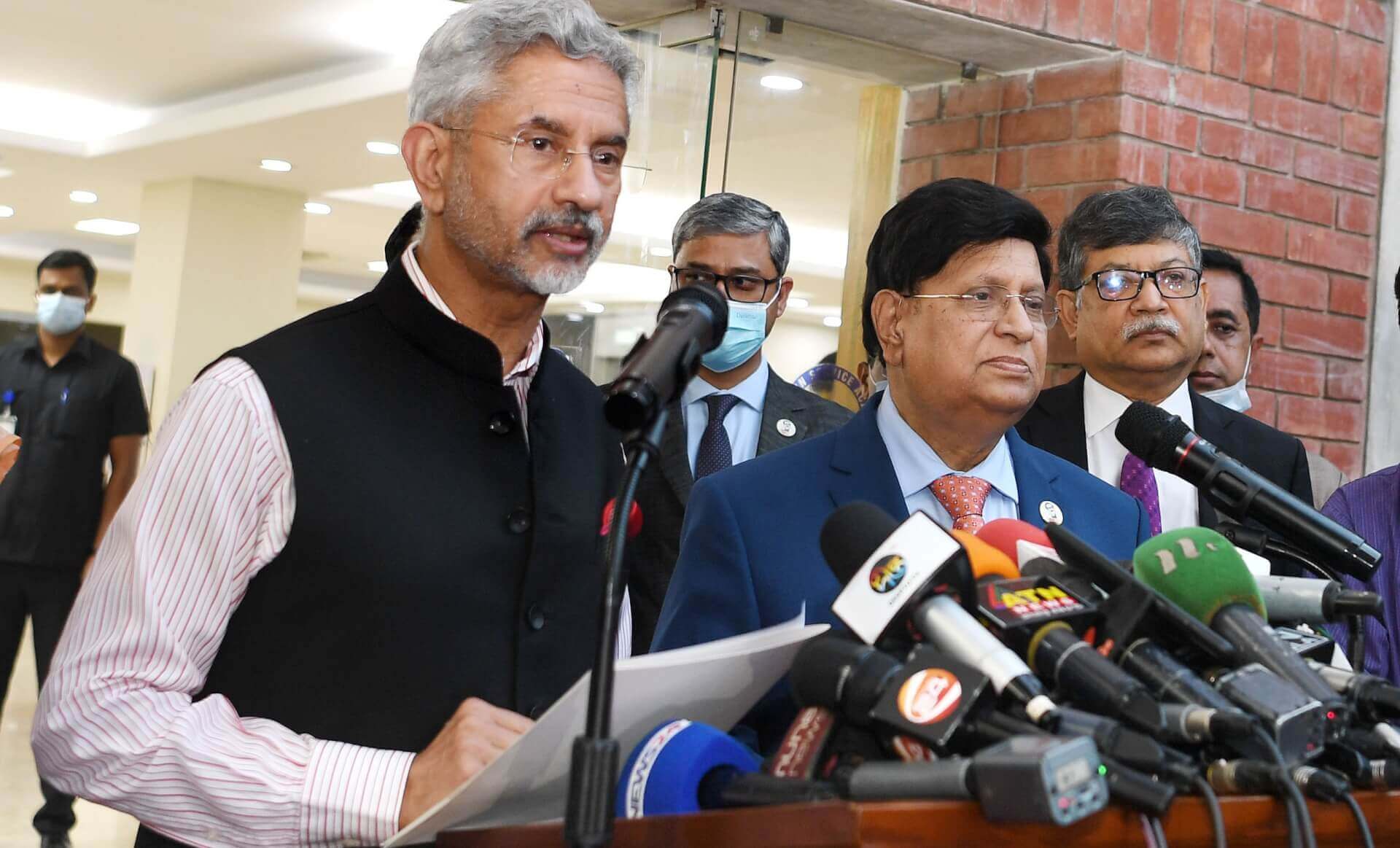 Jaishankar Says Bangladesh Critical to Success of India’s ‘Neighbourhood First’ Policy 