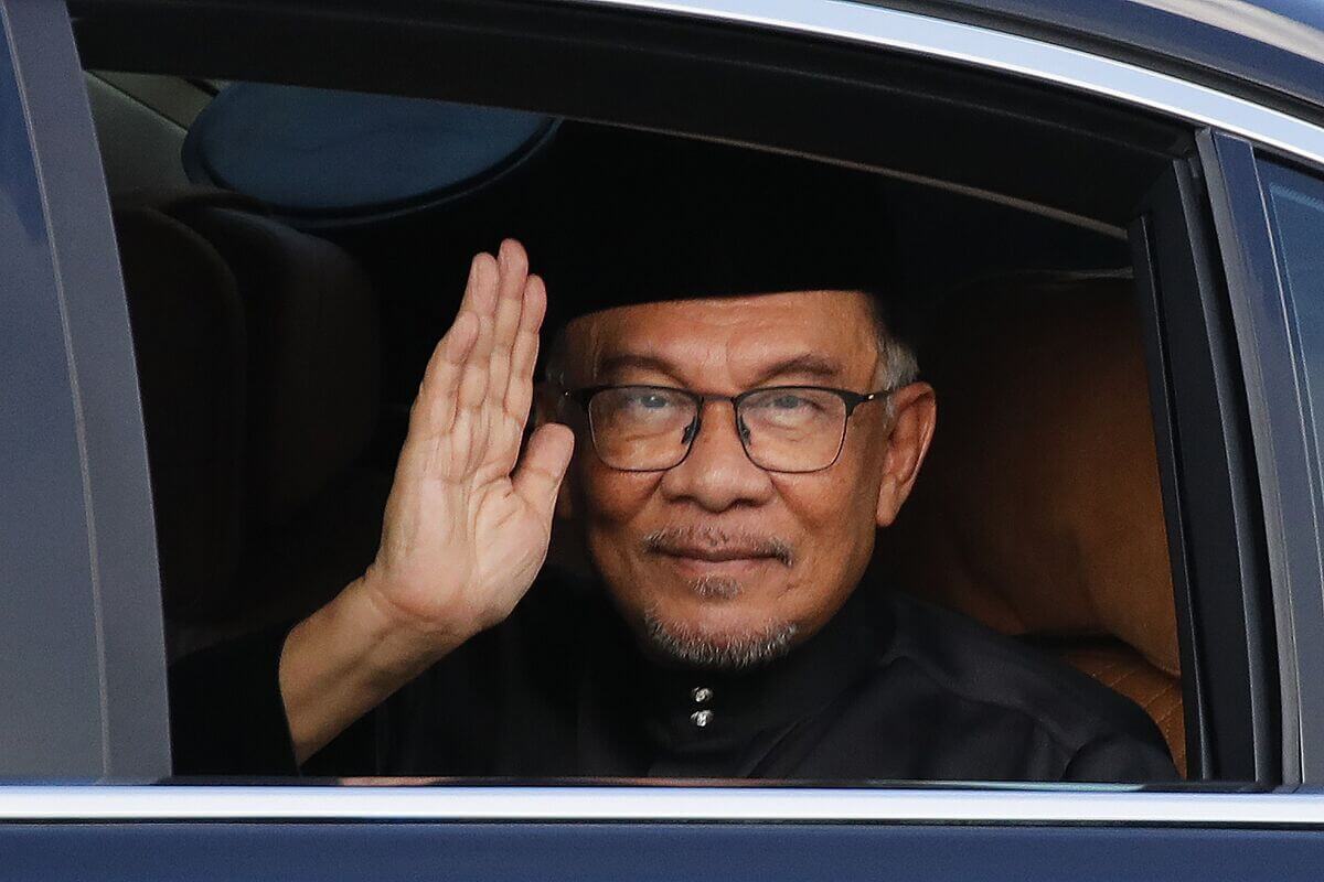 Malaysia PM Anwar Ibrahim Cements Leadership by Winning Confidence Vote