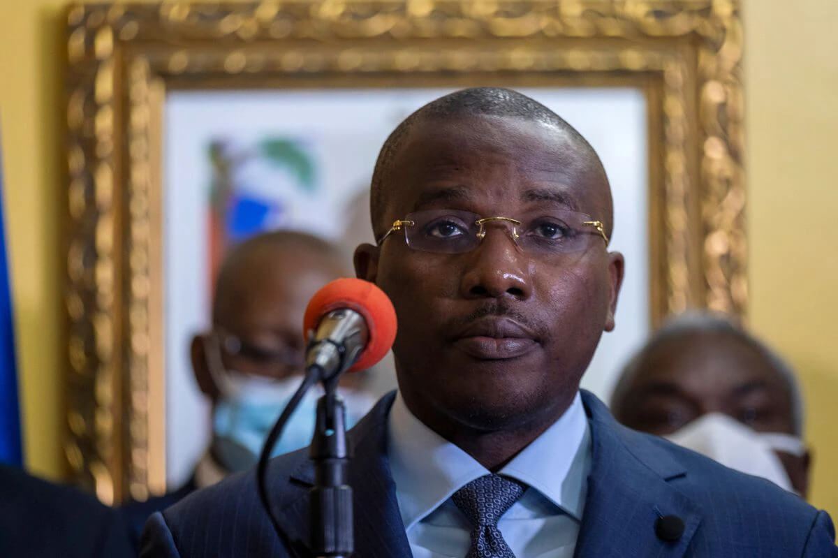 Interim Haitian PM Joseph Steps Down to Allow PM-Designate Henry to Form Government