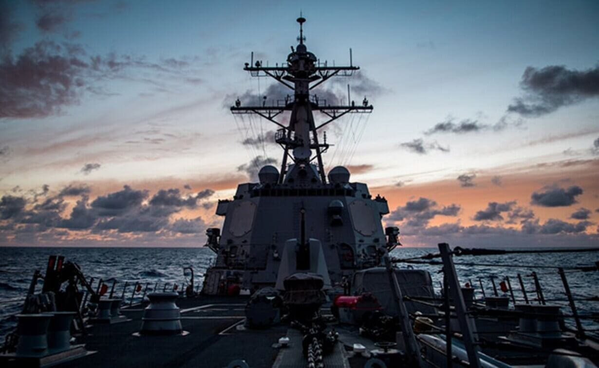 Taipei on High Alert as US Warship Passes Through Taiwan Strait