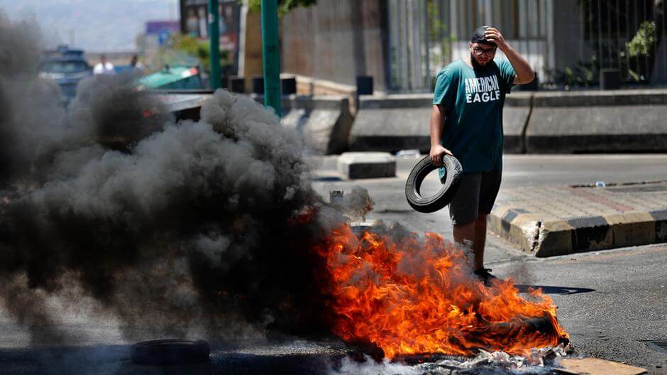 Lebanese Workers Strike Over Worsening Economic Crisis