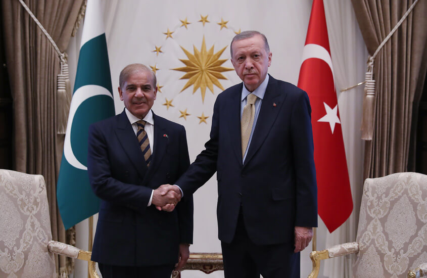 SUMMARY: Pakistani PM Shehbaz Sharif Meeting With Turkish President Recep Tayyip Erdoğan