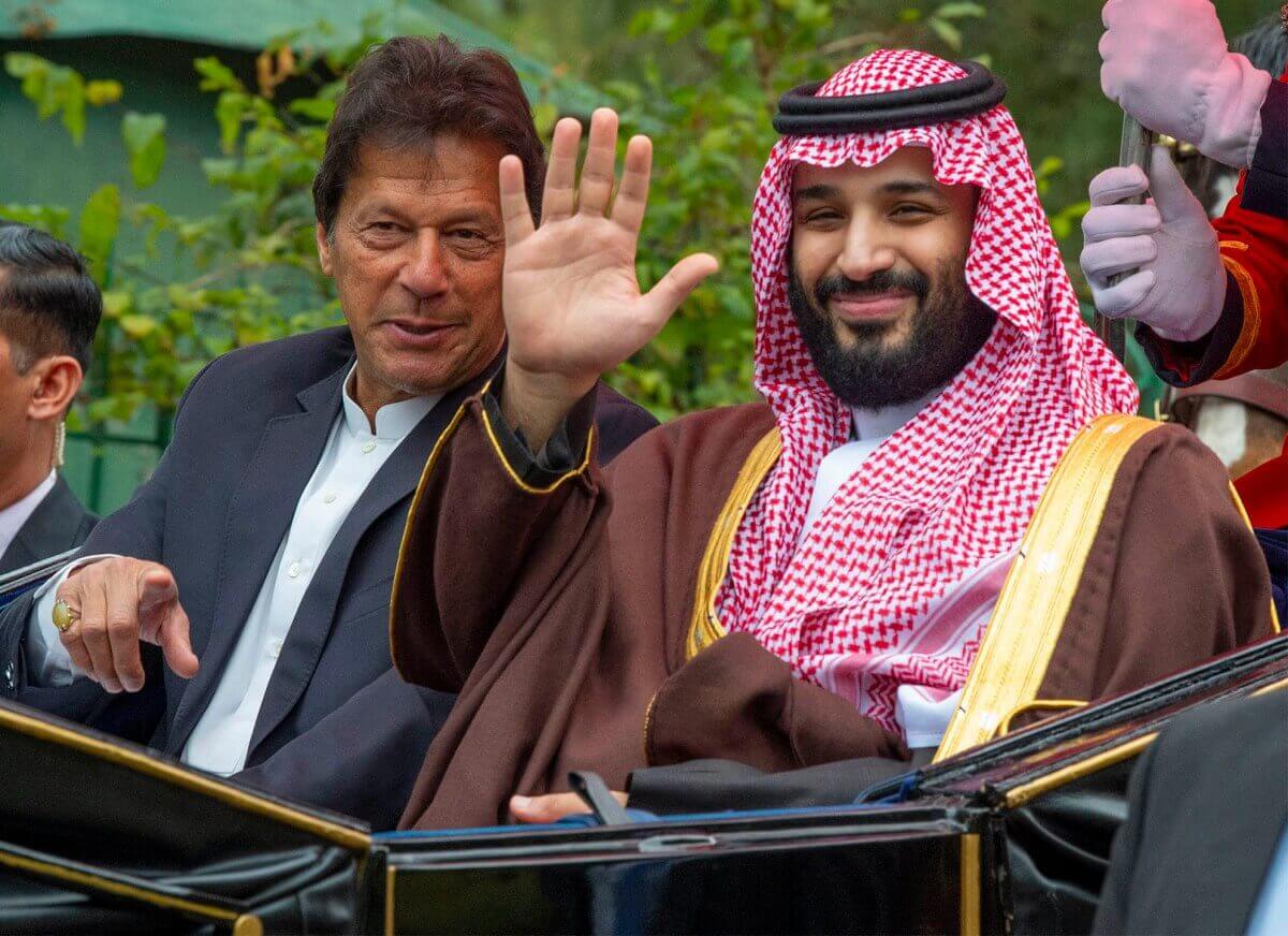 Saudi Arabia Asks Pakistan To Repay $1bn Loan, Cuts Oil Supply Over Kashmir Issue at OIC